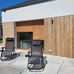 Dom Caloroczny W Sierakowie Nr 1 Nyaraló Sieraków