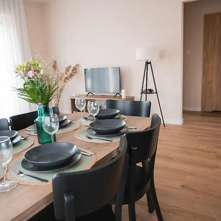 Dom Caloroczny W Sierakowie Nr 1 Ferienhaus *