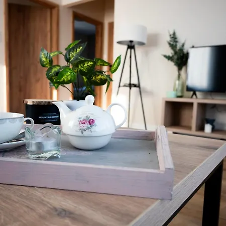 Dom Caloroczny W Sierakowie Nr 1 別荘 *